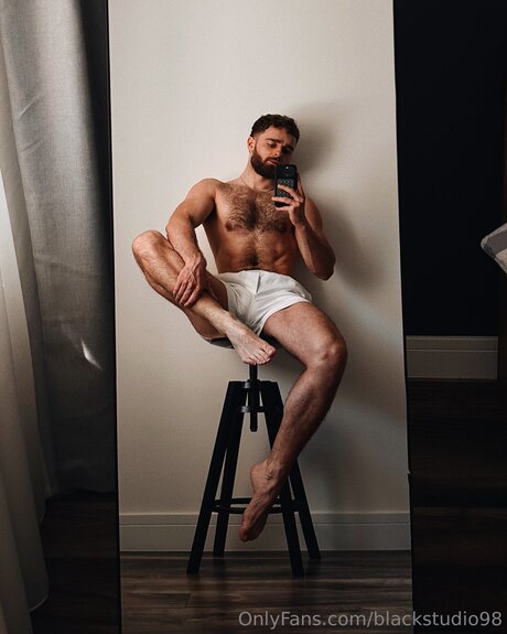 Blackstudio98 freie pornografische bilder