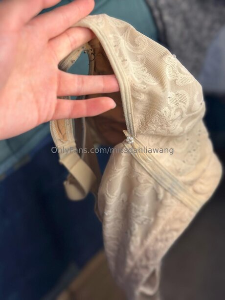 Missdahliawang hübsche nackt bild