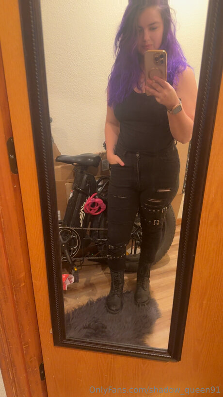 Shadow Queen91 sexy nackt fotos