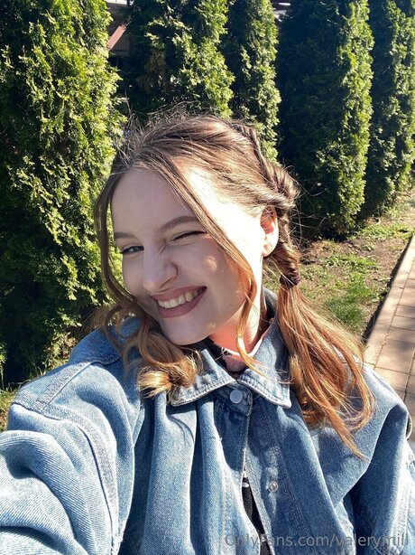 Valerymill schöne exklusive foto