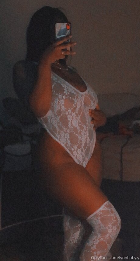 Lynnbaby Y heiße perfekte fotos