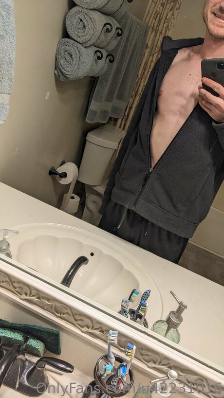 U42231016 nackt beste galerie