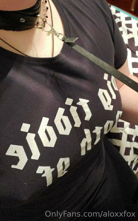 Aloxxfox perfekte porno bilder