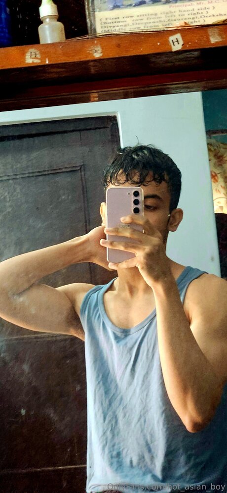 Hot Asian Boy exklusive pornografische fotos