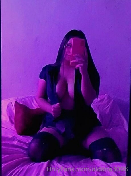 Lucreciaaldana heiße bilder