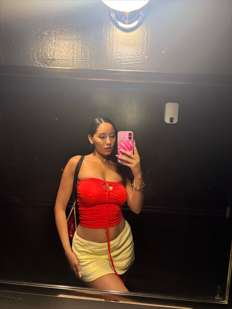 Bustynikki heiße top galerie