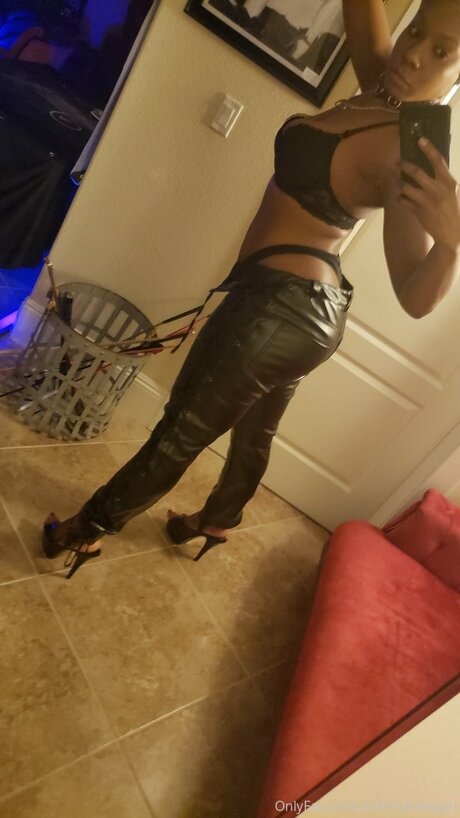 Ohmybabygirl pornostar kunst bilder