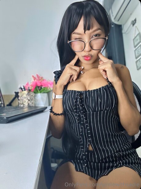 Smilewithsadie nackt pornostar galerien