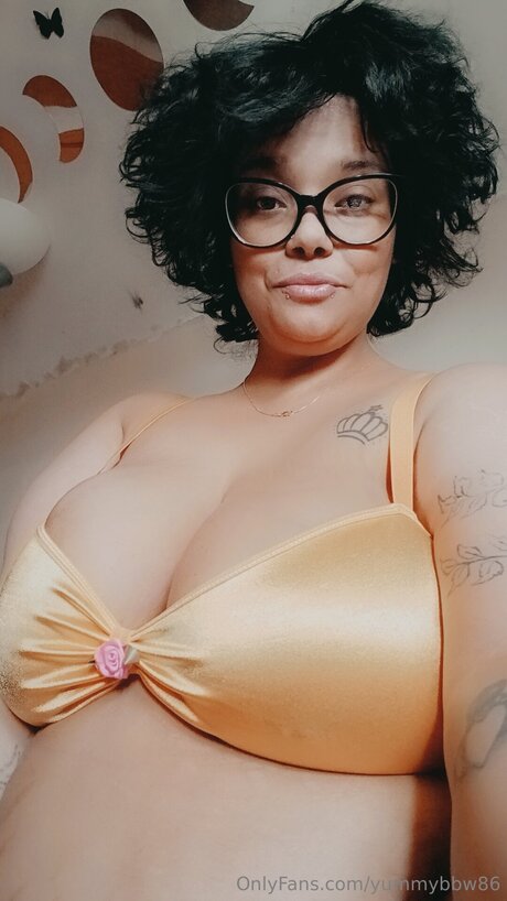 Yummybbw86 nacktheit erwachsene fotos