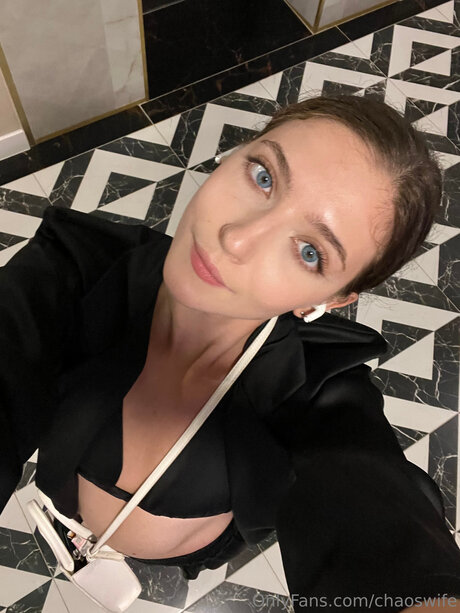 Chaoswife freie kunst galerie