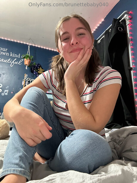 Brunettebaby040 porno nette foto