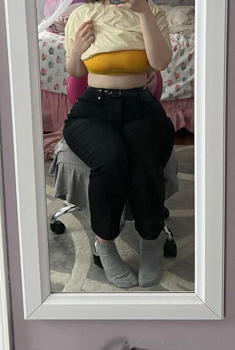 Lovelyylexx hd nette bild