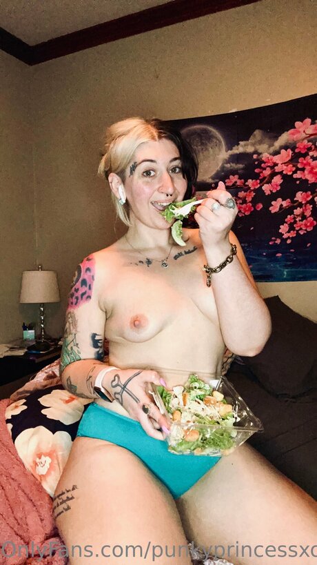 blonde asiatische onlyfans perfekte nette galerie