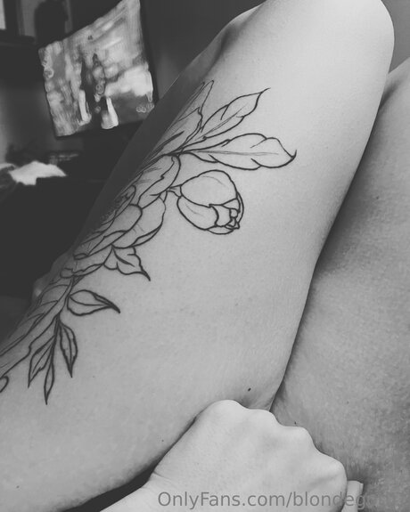 Blondegoth1 top nackt fotos