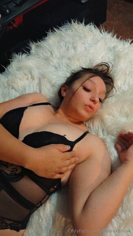 Saarahsnow erotische galerien
