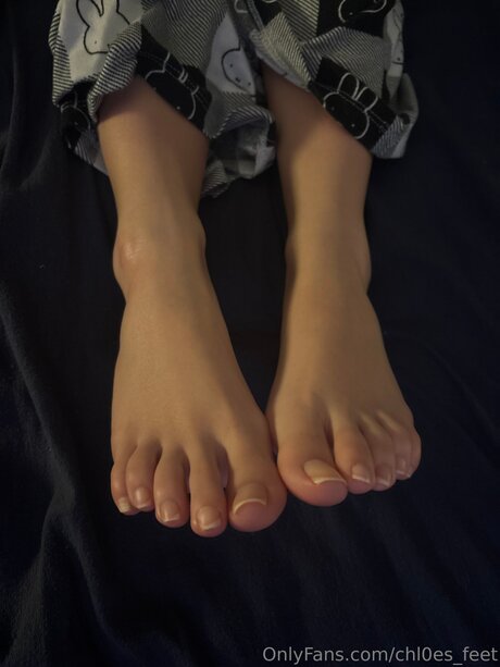 Chl0es Feet nackt freie bilder