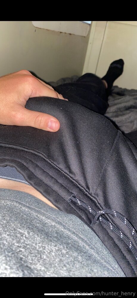 Hunter Henry hd pornostar galerien