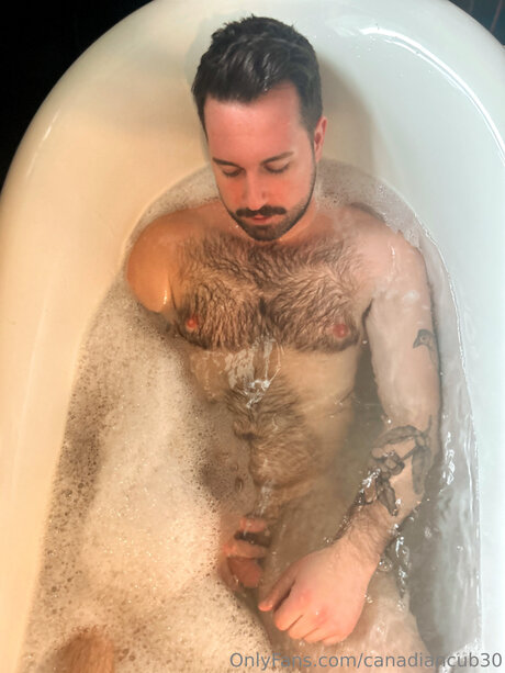 Canadiancub30 porno akt bilder