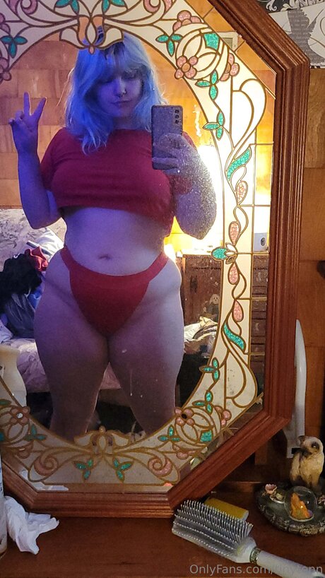 Tinytenn beste exklusive bild