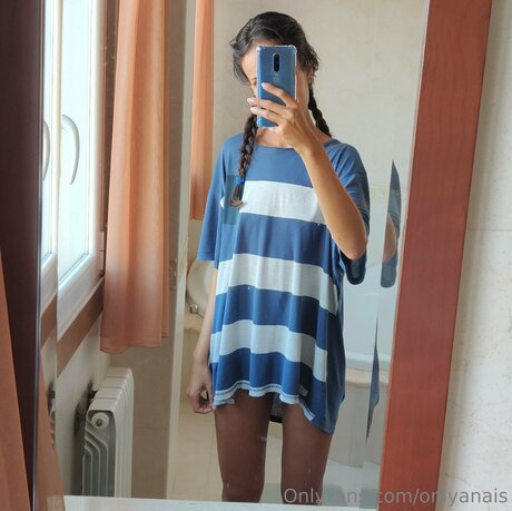 Sweetanais03 nackt hübsche fotos