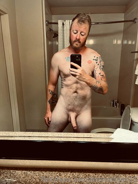 Thehooligan15 model nacktheit galerien