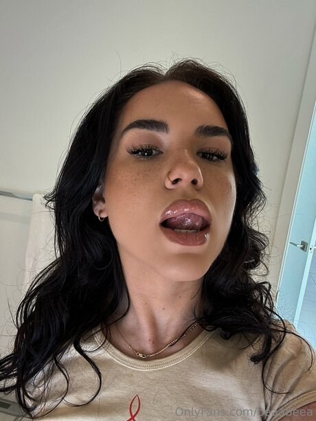 Beaabeea xxx heiße fotos