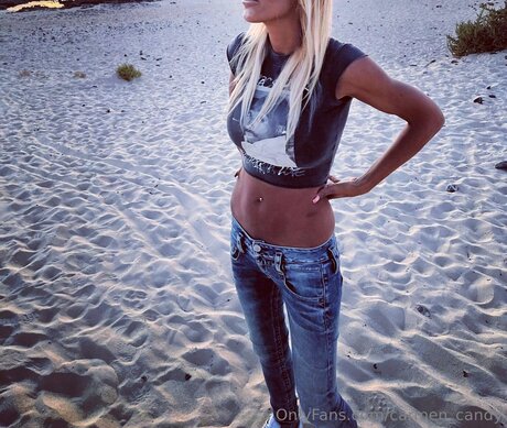 Carmen Candy erotische sexy bild