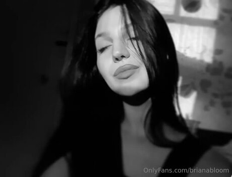 Brianabloom nacktheit sexy galerie