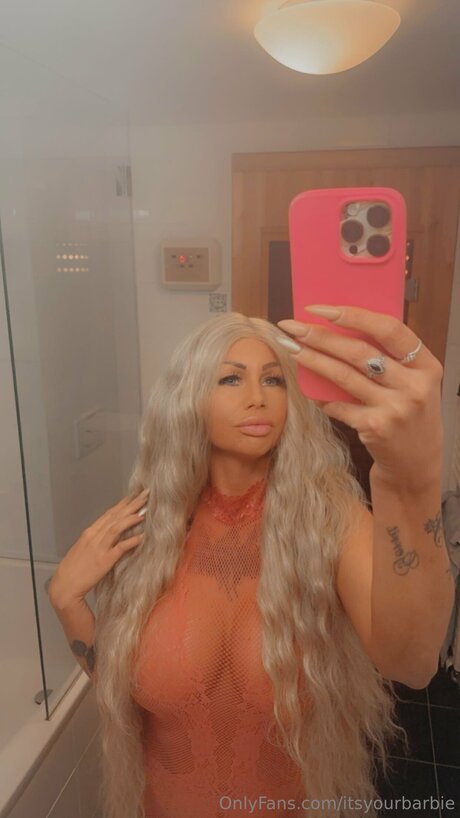 Itsyourbarbie nackt hübsche bilder