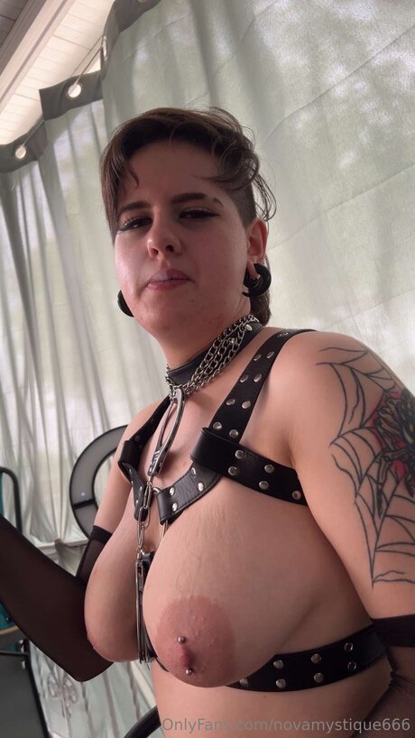 Novamystique666 kunst sexy archiv