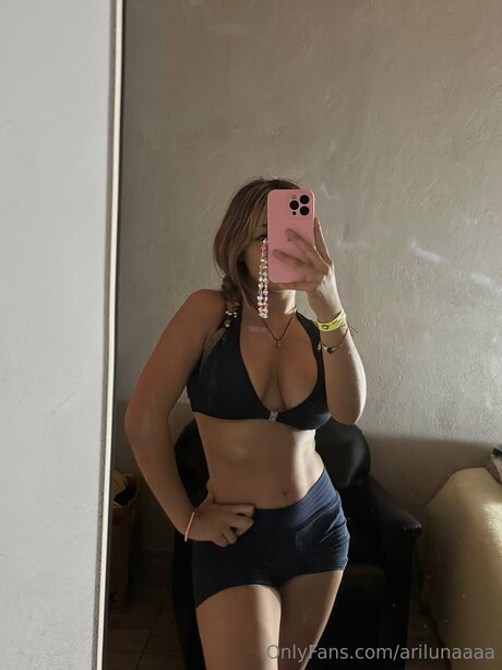 Arilunaaaa pornostar hübsche bilder