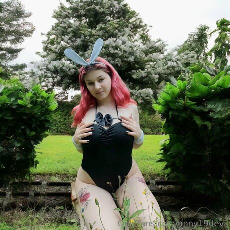 sehr dünne onlyfans xxx erwachsene bilder