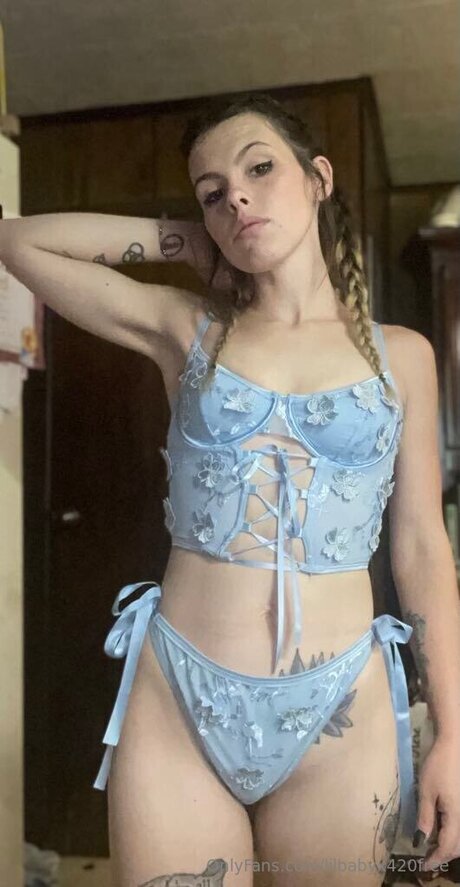 Lilbabyx420free heiße schöne foto