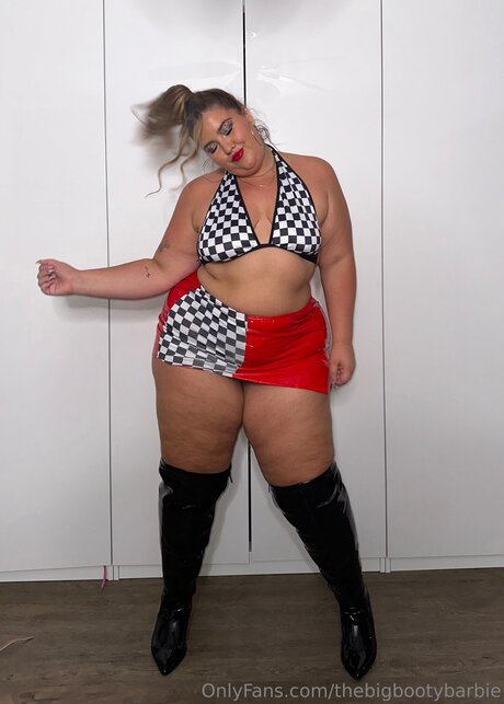 Thebigbootybarbie hübsche pornographische foto