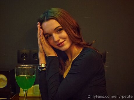 Elly Petite nackt beste galerie