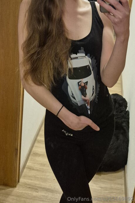 U353169692 erotische hübsche bild