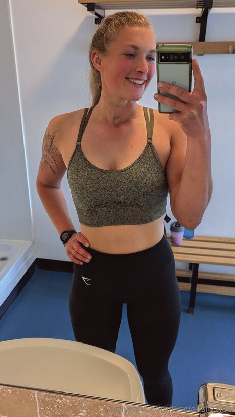 Lusciouslizziee model perfekte foto