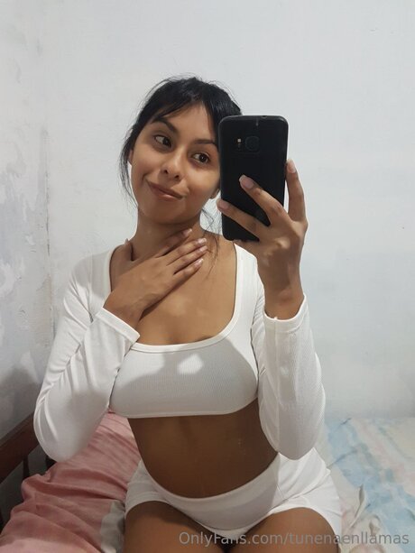 Tunenaenllamas sexy perfekte bild