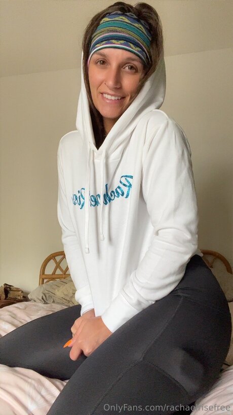 Rachaelrisefree model nackte bild