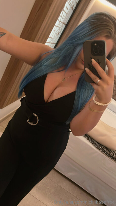 Nickiibabefree schauspielerin freie bild