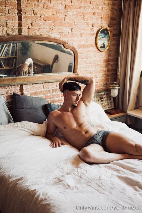 Yeribluexx erotische nackte archiv