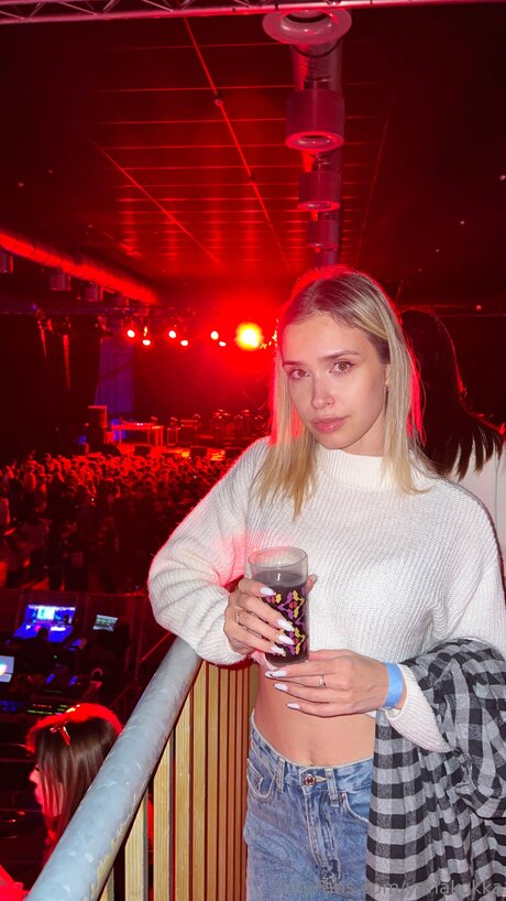 Yanakokka hübsche exklusive fotos