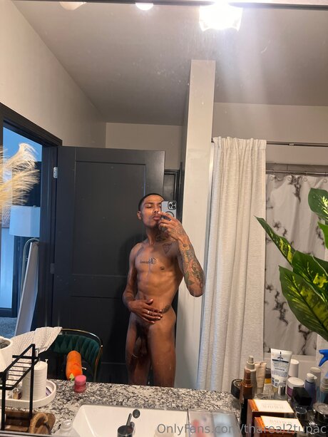 Thareal2tupac exklusive hd bilder