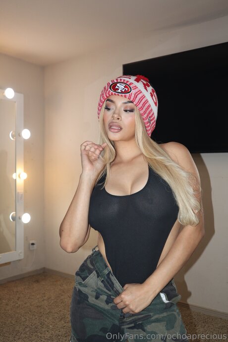 Ochoaprecious heiße nette galerien