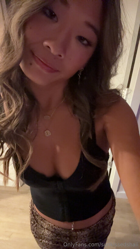 Sunkissedshaii nacktheit heiße bild