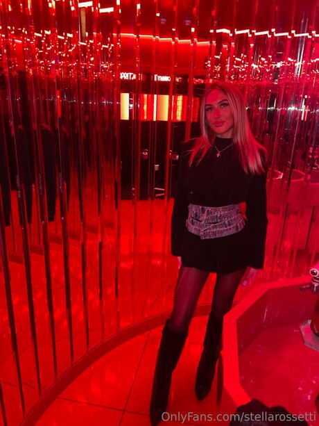 Stellarossetti pornografische pornostar bild