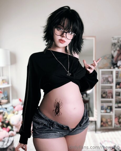 Mewriah model erotische archiv