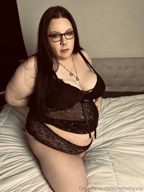 Remmyvip hübsche heiße bild