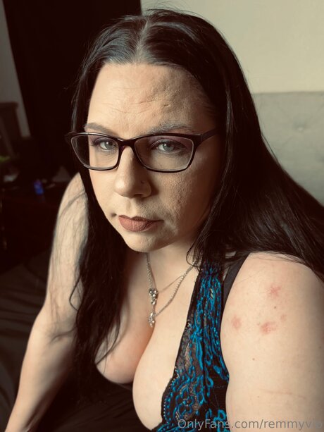 Remmyvip heiße erotische fotos