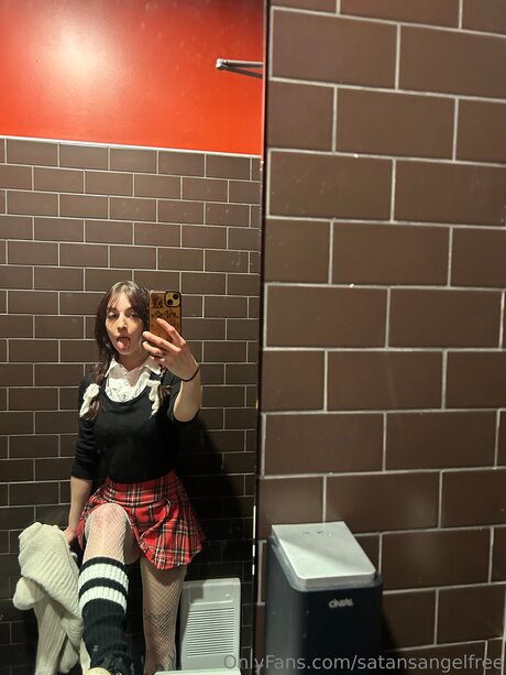 Satansangelfree schöne nacktheit galerie